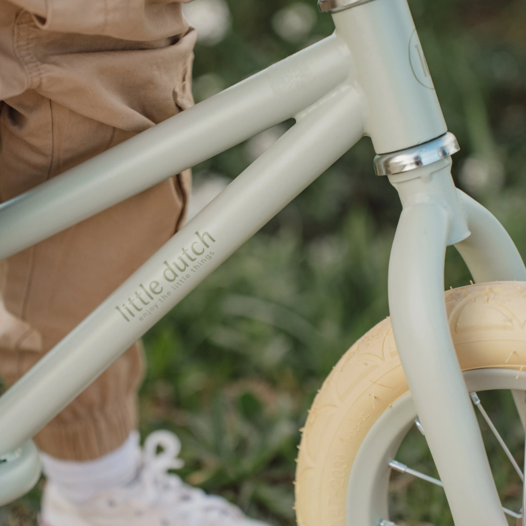 Little Dutch Balance Bike – Matt Green