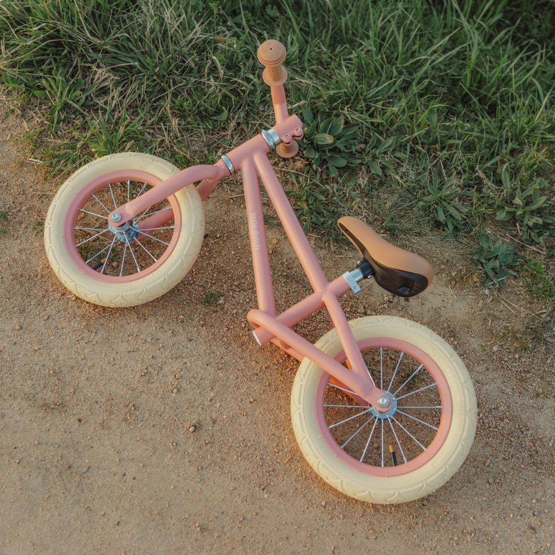Little Dutch Balance Bike – Matt Pink