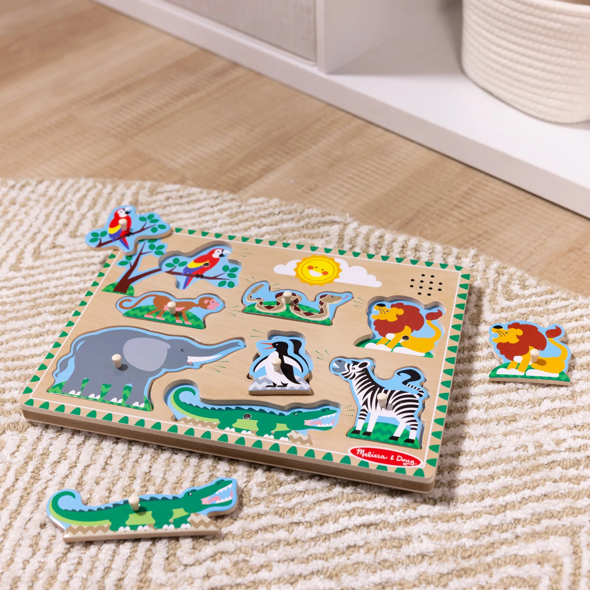 Melissa & Doug Zoo Animals Sound Puzzle – 8 Pieces