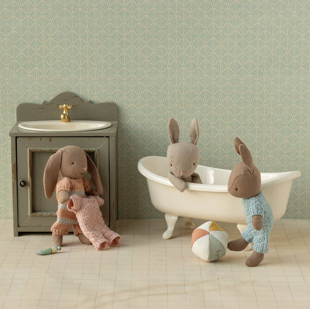 Maileg Micro Mouse Knitted Suit – Rose