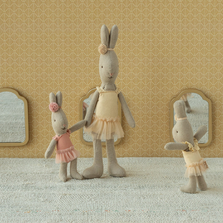 Maileg Micro Rabbit with Ballet Suit &amp; Skirt – Rose