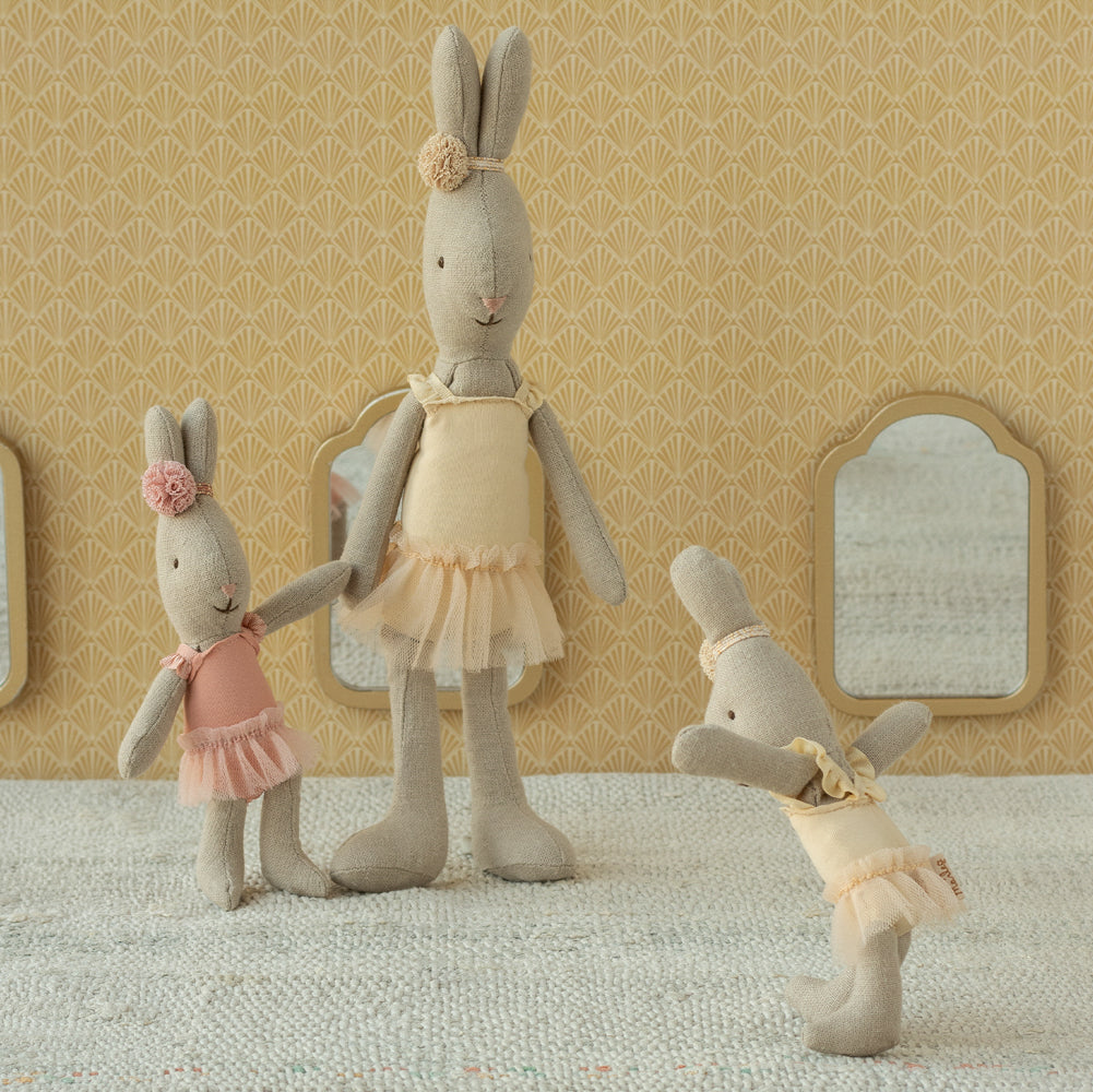 Maileg Micro Rabbit with Ballet Suit &amp; Skirt – Cream