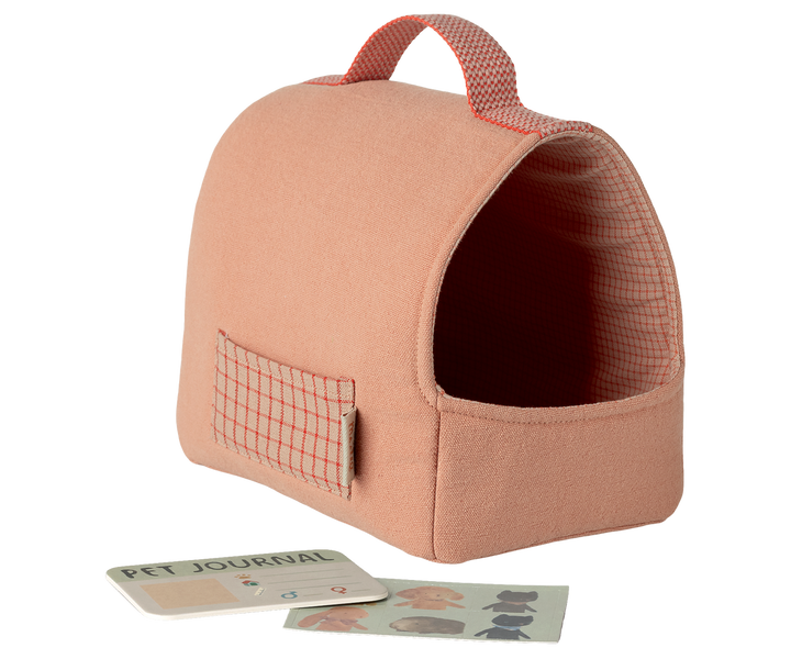 Maileg Pet Carrier – Coral