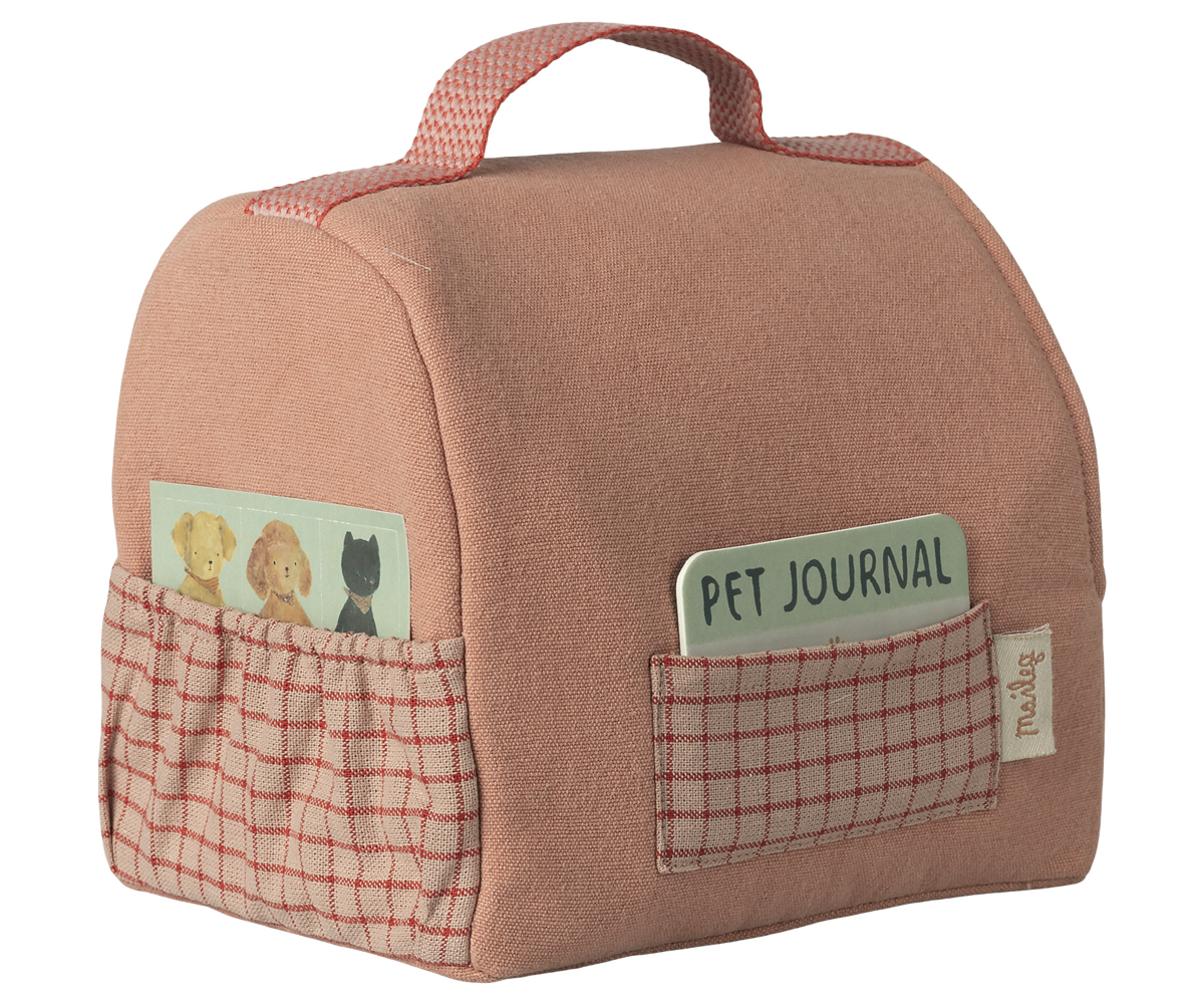 Maileg Pet Carrier – Coral