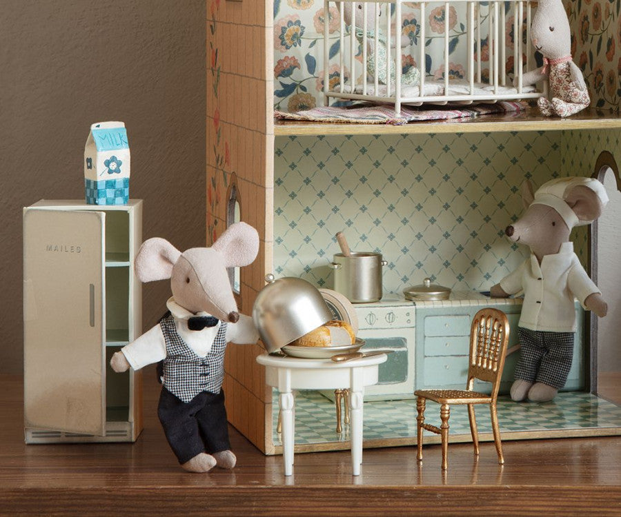 Maileg Waiter Mouse – Big Brother