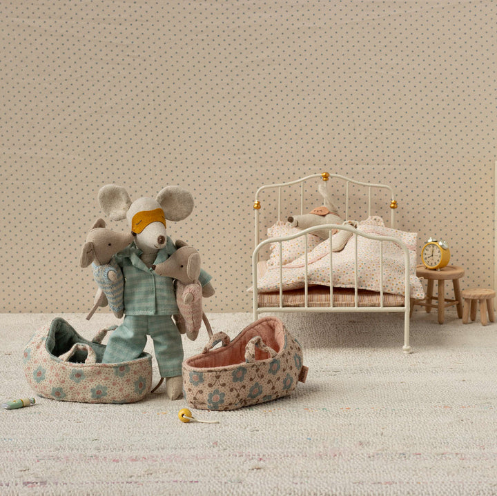 Maileg Baby Mouse in Carry Cot – Rose