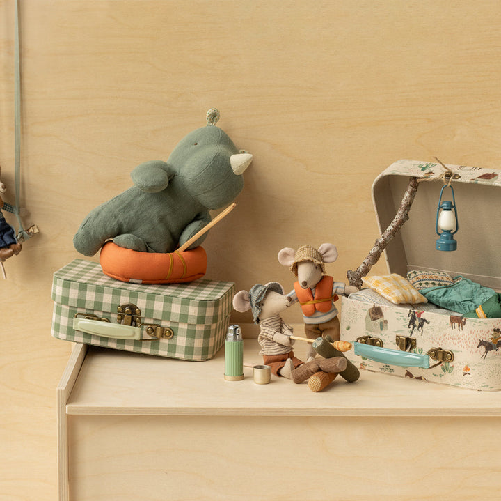 Maileg Hiker Mouse – Big Brother (Stripes)
