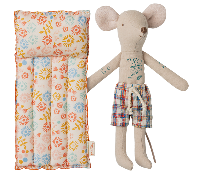 Maileg Beach Mouse with Flower Air Mattress – Dad