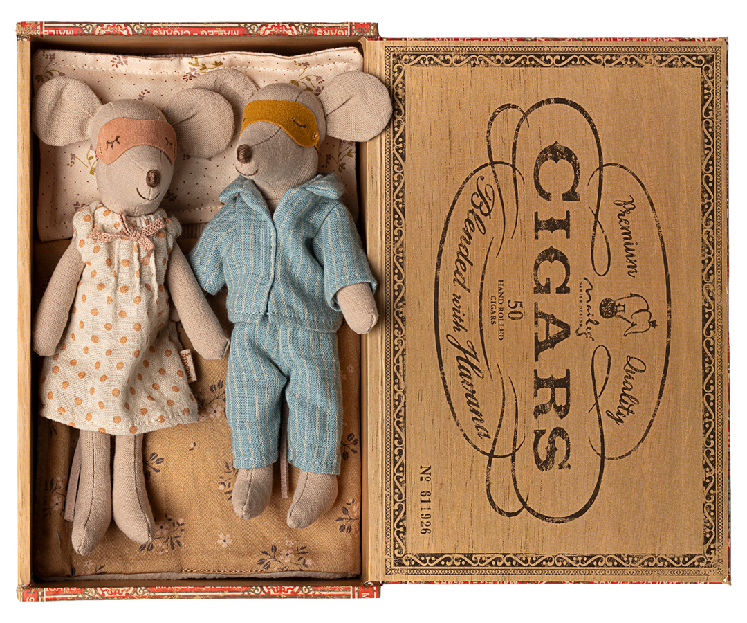 Maileg Mum &amp; Dad Mice in Cigar Box