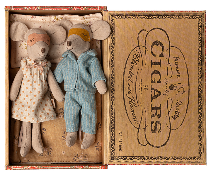 Maileg Mum &amp; Dad Mice in Cigar Box