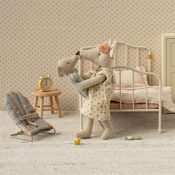 Maileg Mouse Nightgown – Mum
