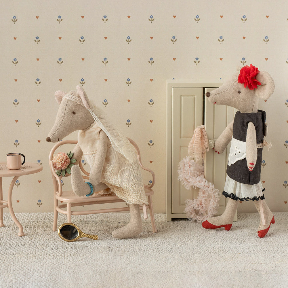 Maileg Beautician – Mum Mouse
