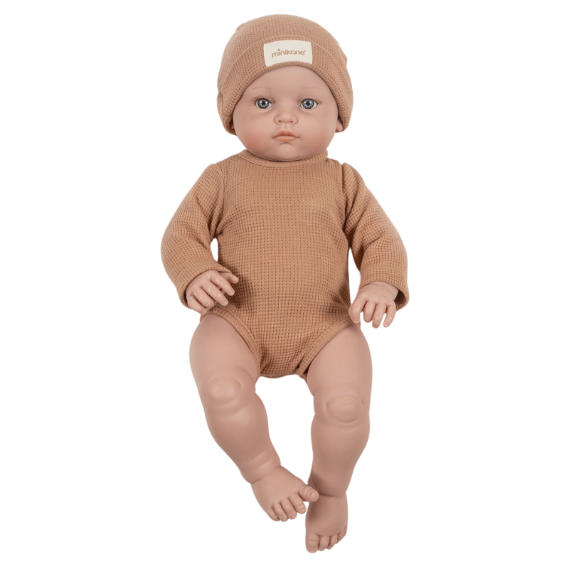 Minikane Newborn Baby Doll Andréa Bodysuit & Honeycomb Hat Set – Brown Sugar