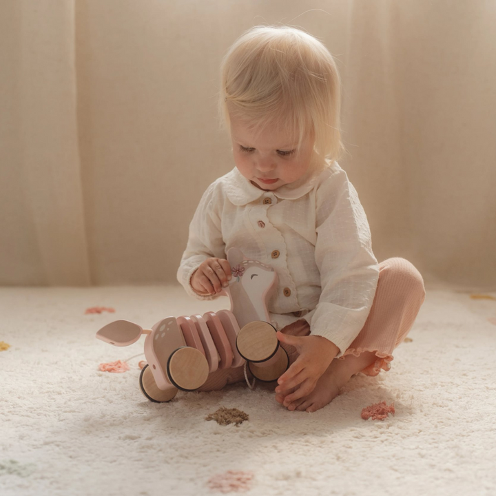 Little Dutch Wiggle Pull-Along Deer – Fairy Garden