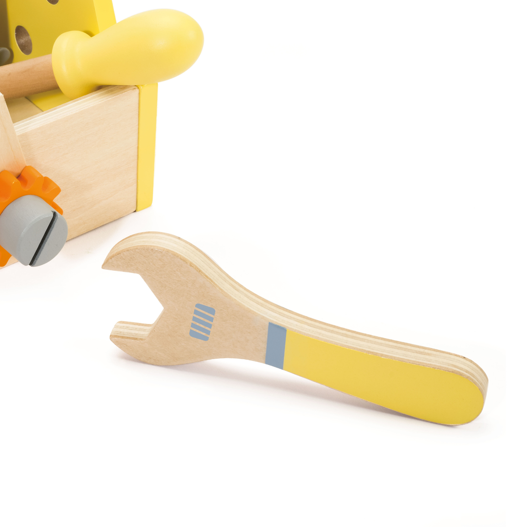Classic World Wooden Modern Carpenter Set