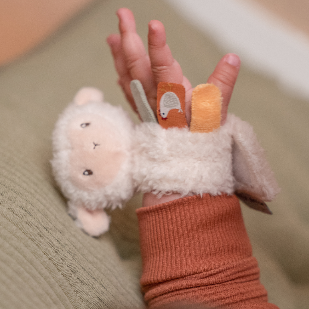 Little Dutch Sheep Wrist Rattle – Little Farm