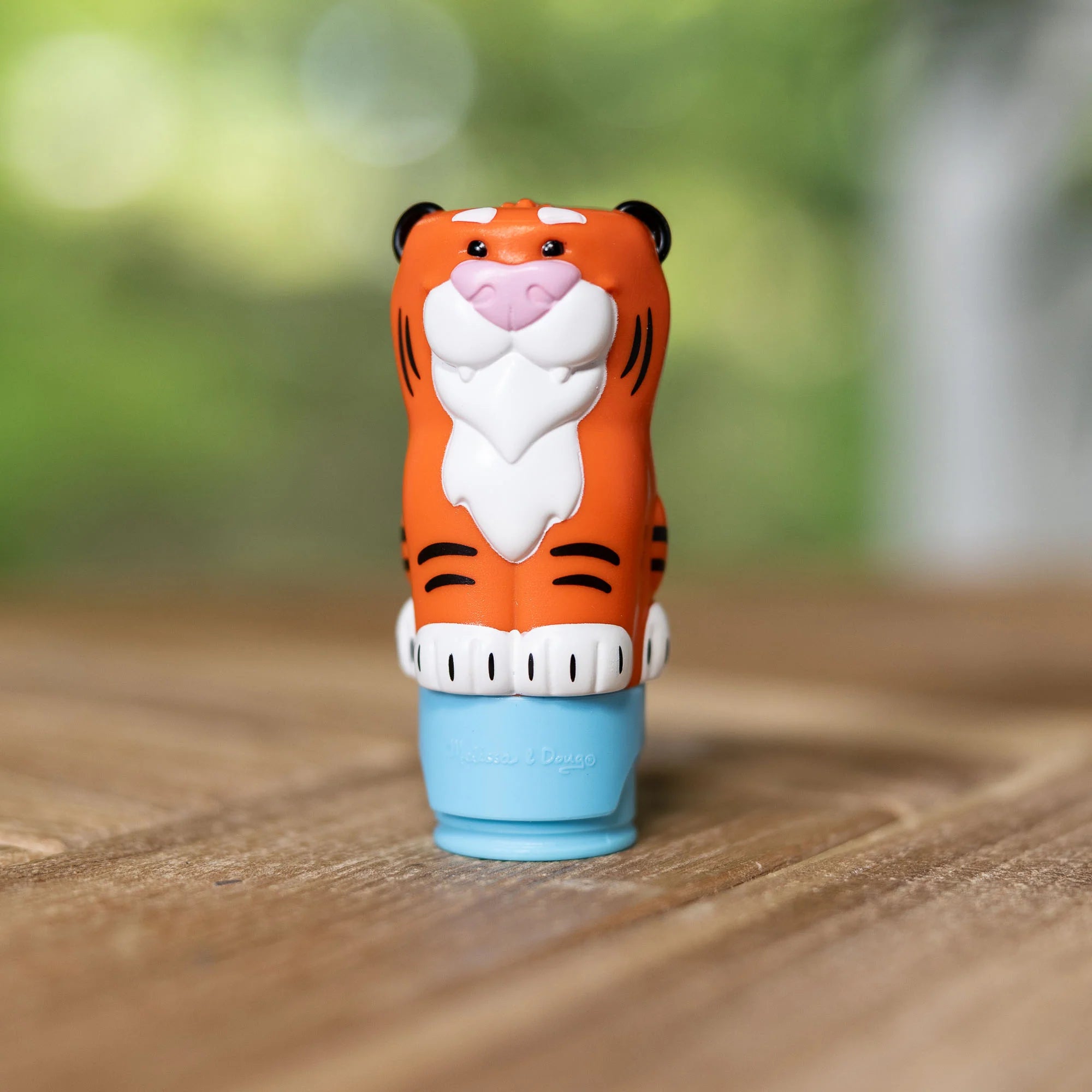 Melissa & Doug Sticker WOW!™ Activity Pad & Sticker Stamper – Tiger