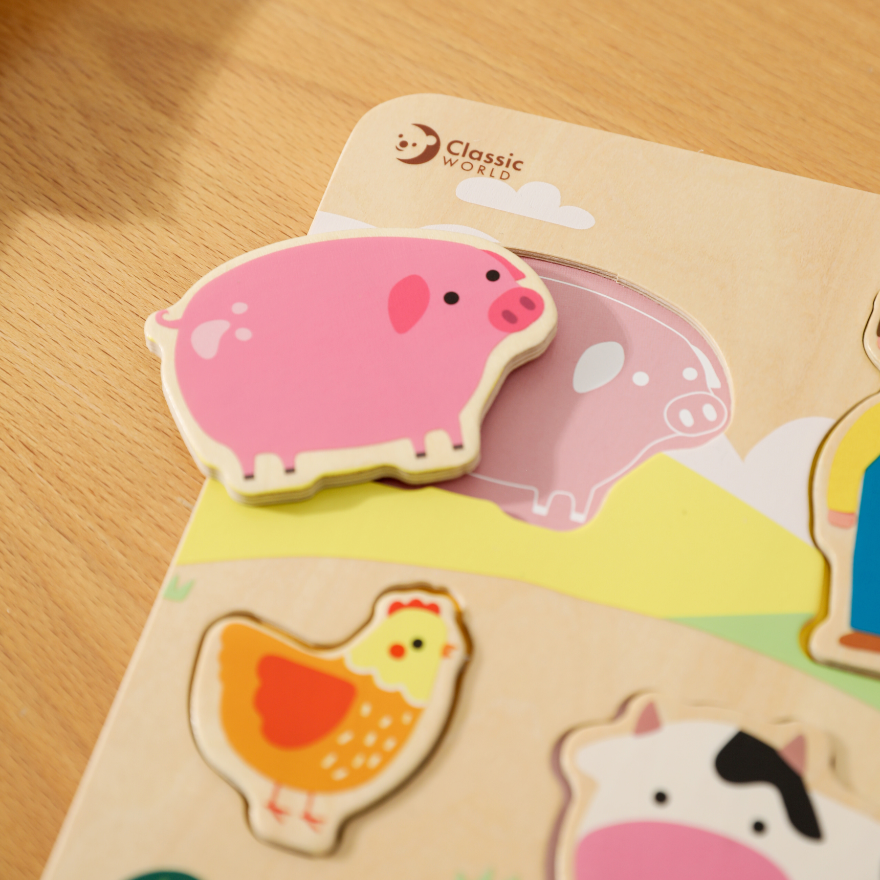 Classic World Wooden Puzzle – Farm