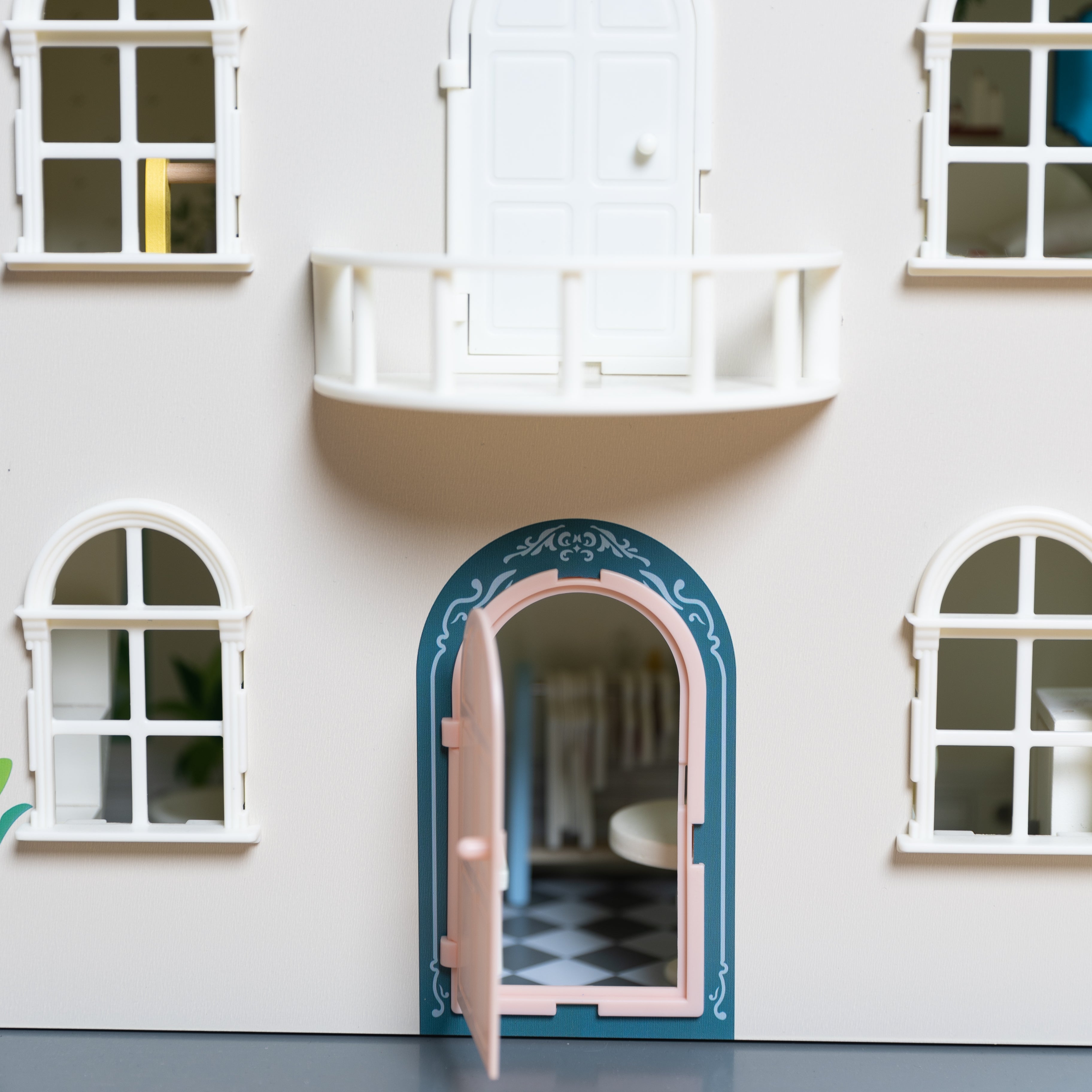 Classic World Vintage Wooden Dollhouse