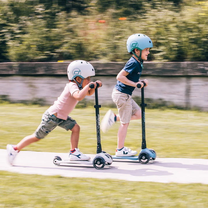 Scoot And Ride Highwaykick 3 LED Glow Scooter – Steel