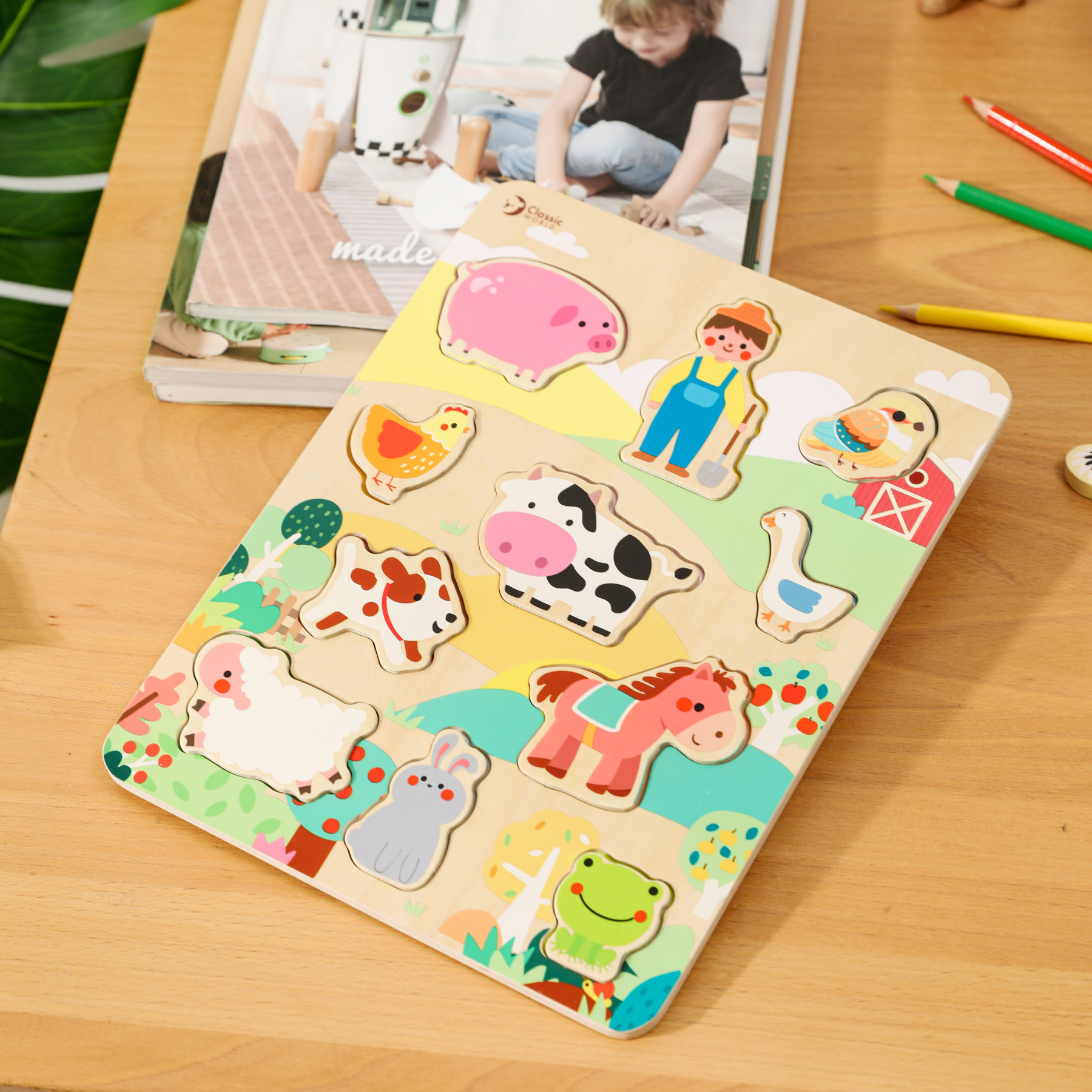 Classic World Wooden Puzzle – Farm