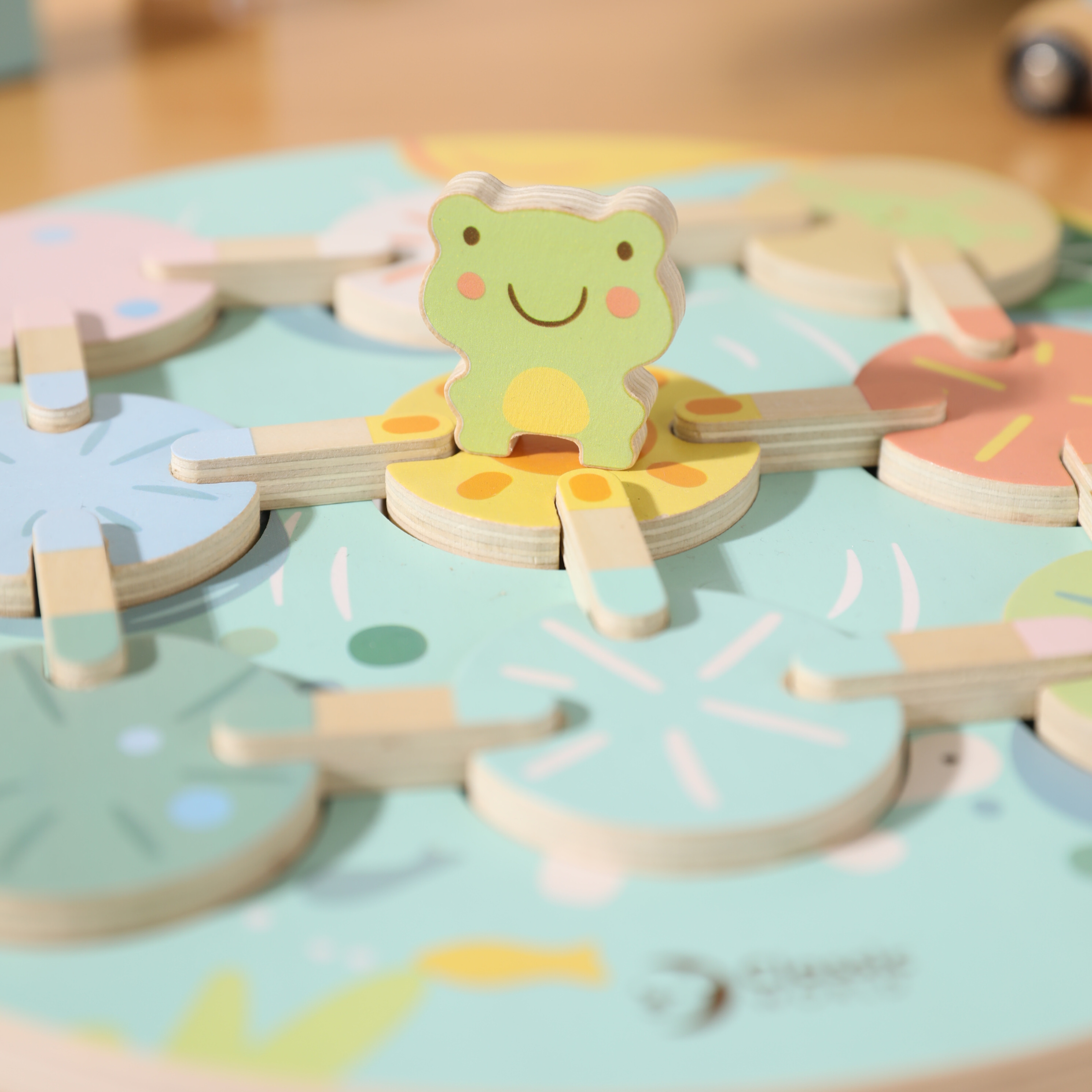 Classic World Lotus Leaf Game