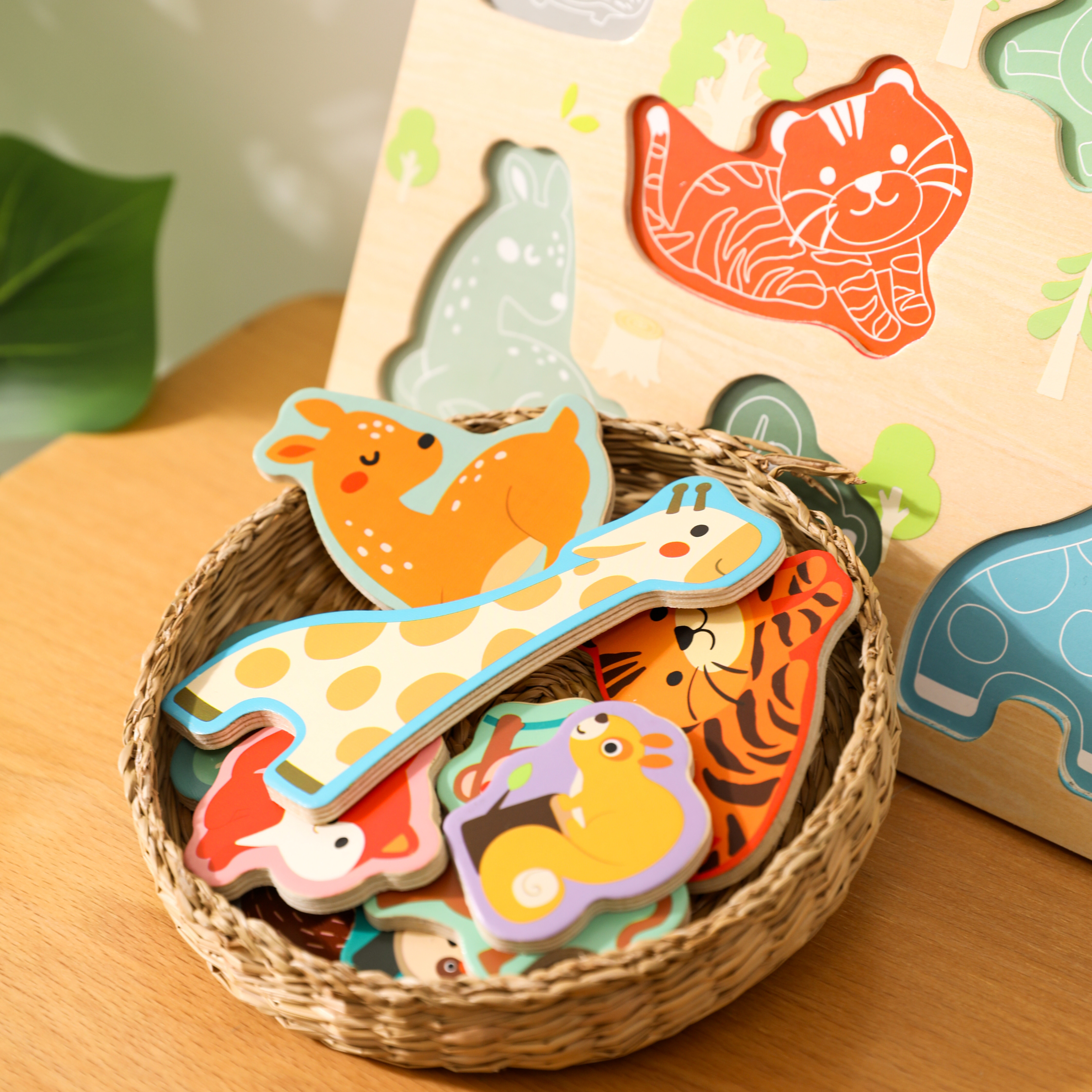 Classic World Wooden Puzzle – Animals