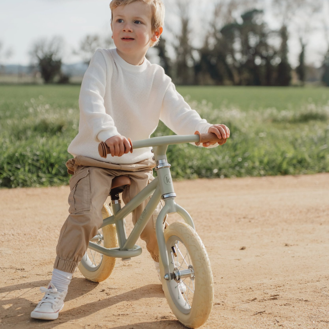 Little Dutch Balance Bike – Matt Green