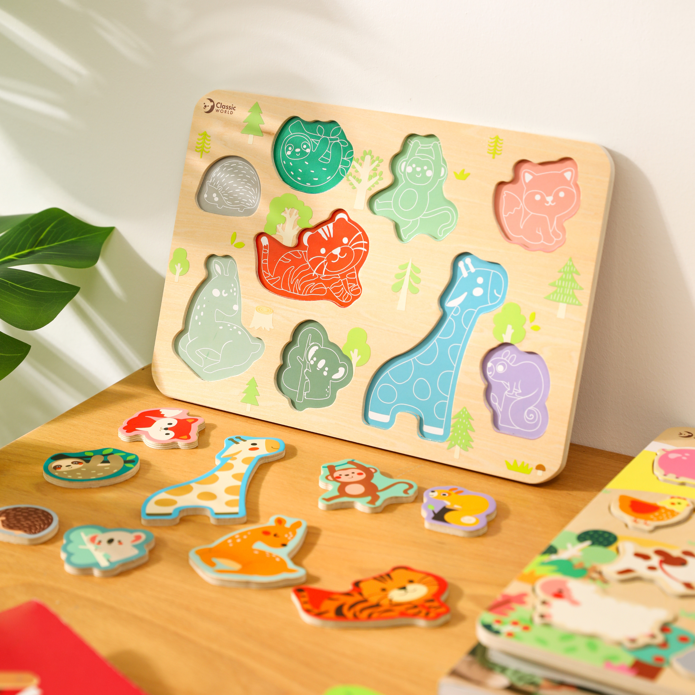 Classic World Wooden Puzzle – Animals