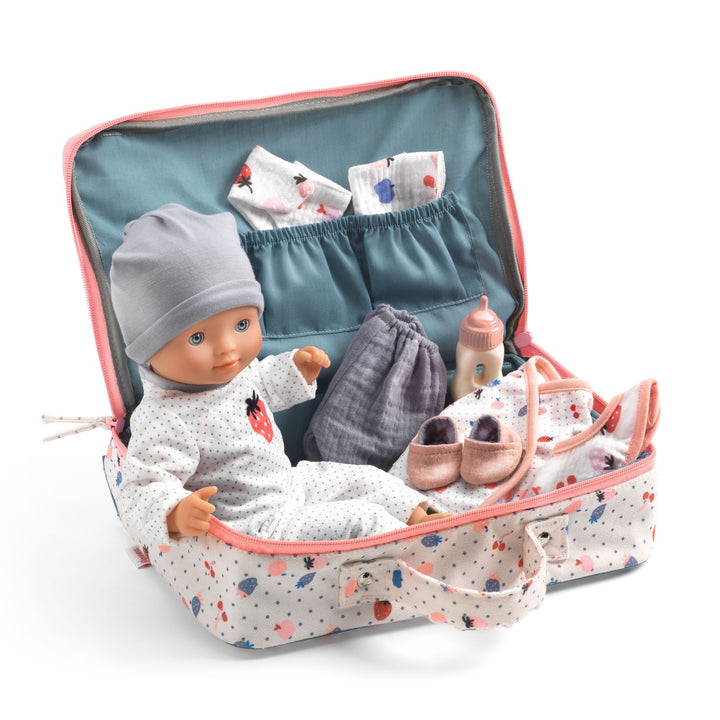 Djeco Pomea Soft Body Baby Girl Doll with Suitcase &amp; Accessories – Vanille