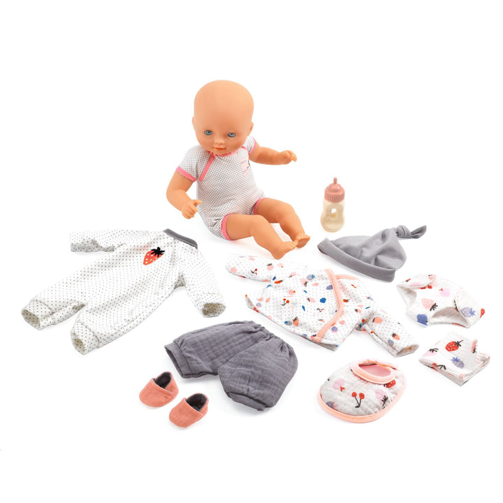 Djeco Pomea Soft Body Baby Girl Doll with Suitcase &amp; Accessories – Vanille