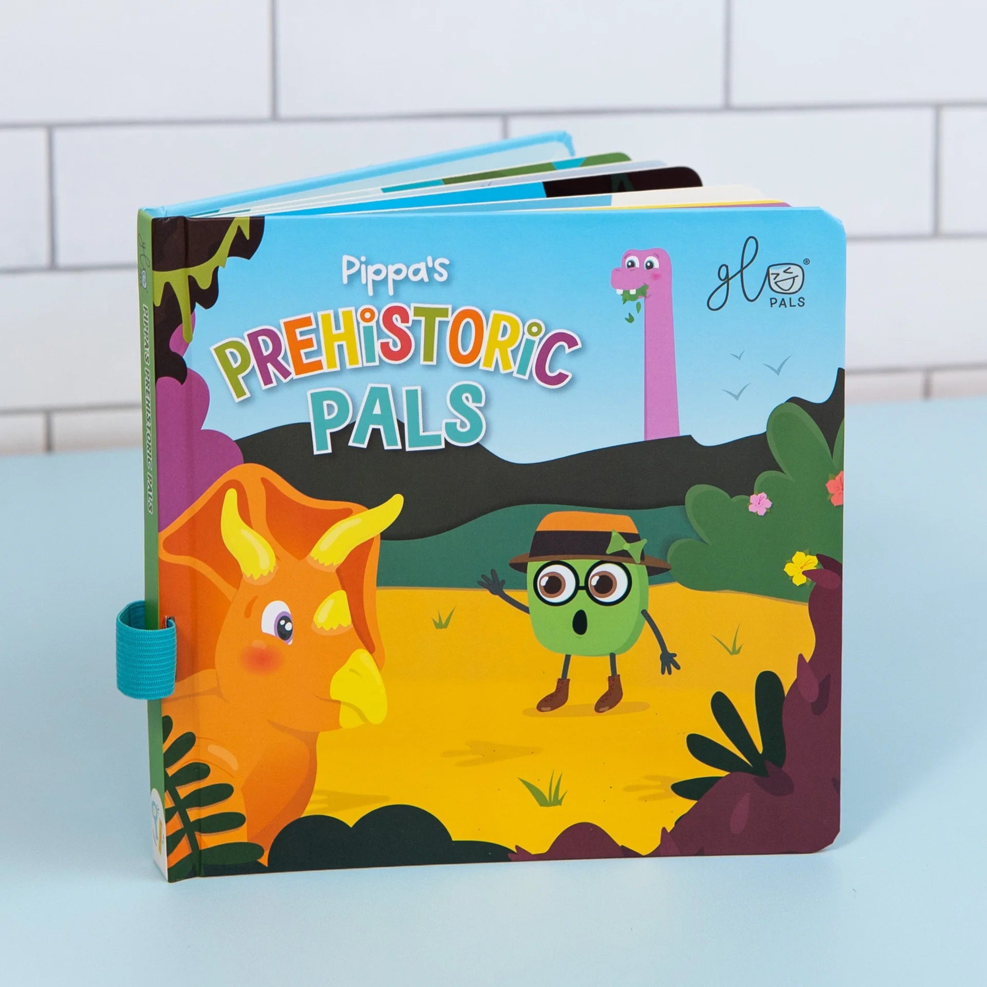 Glo Pals® Light-Up Library – Pippa’s Prehistoric Pals