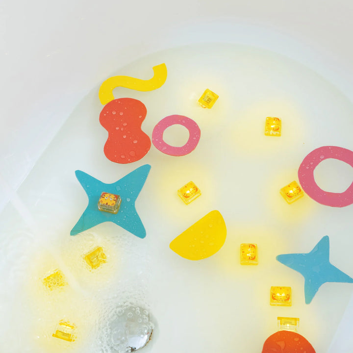 Glo Pals® Water Activated Light-Up Cubes – Daniel Tiger (4 Pack)