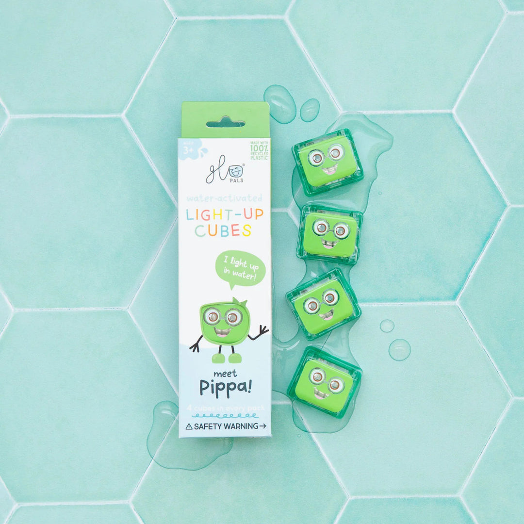 Glo Pals® Water Activated Light-Up Cubes – Pippa (4 Pack)