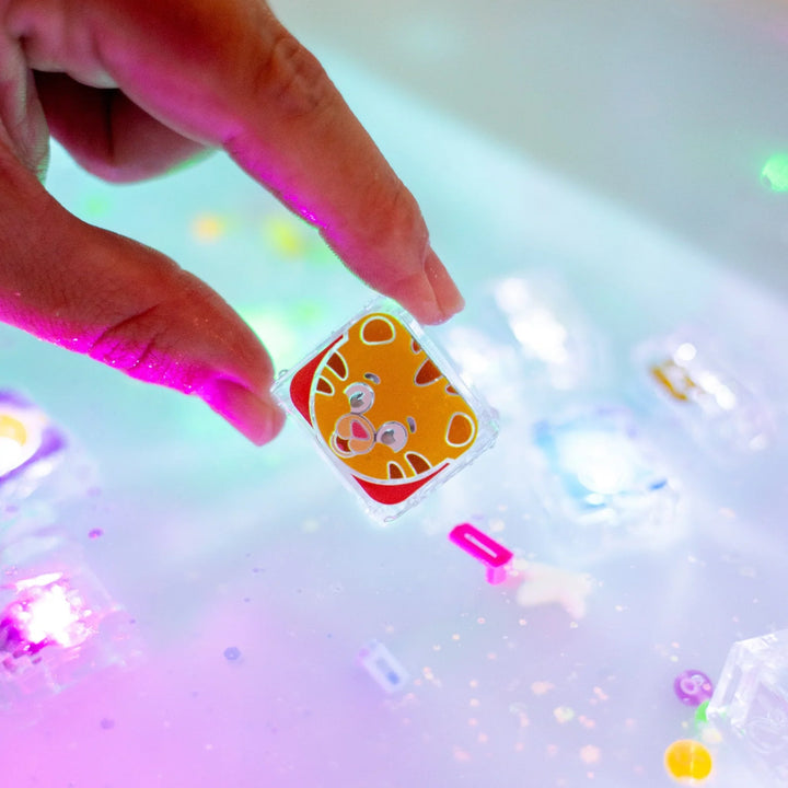 Glo Pals® Water Activated Light-Up Cubes – Daniel Tiger’s Neighborhood (6 Pack)