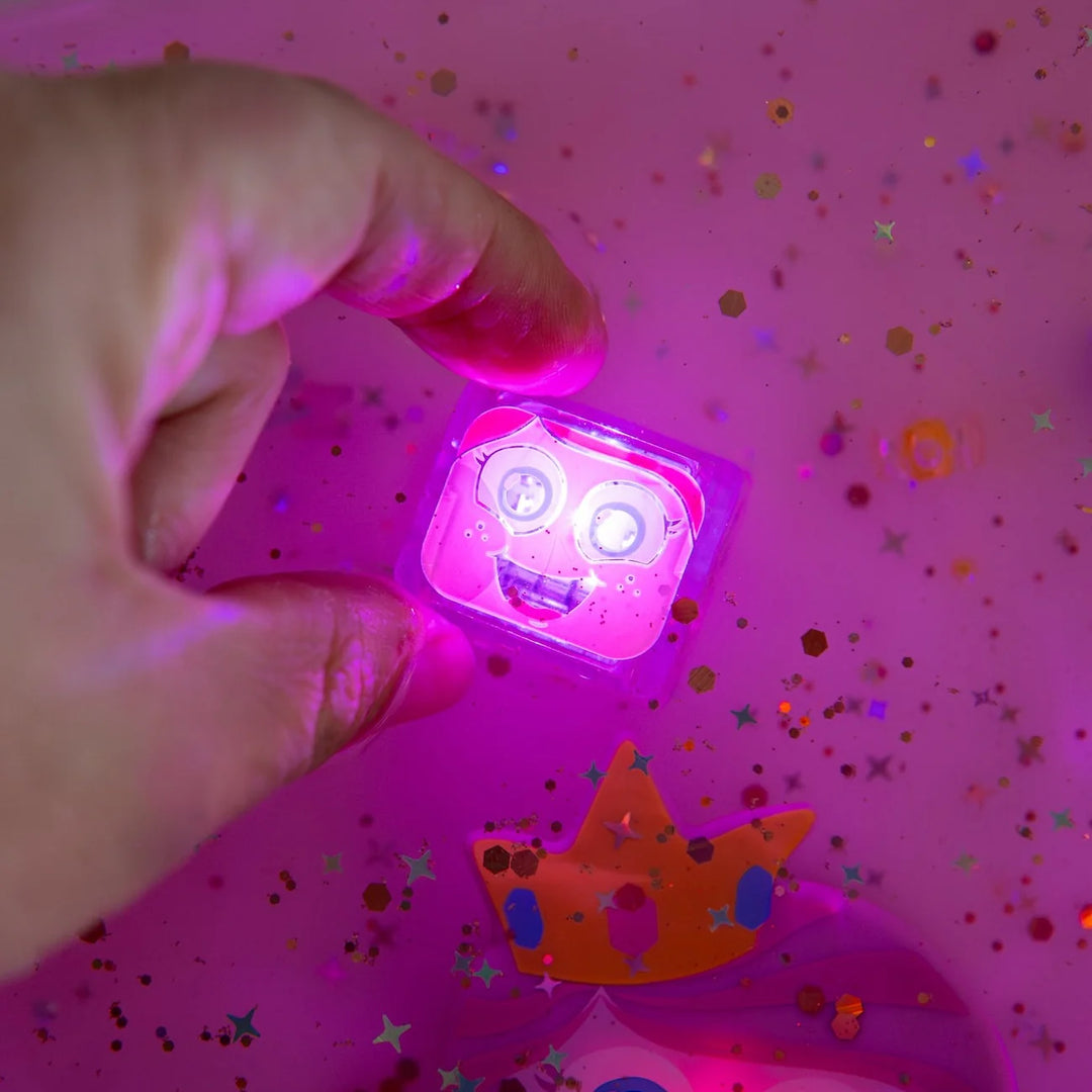 Glo Pals® Water Activated Light-Up Cubes – Princess Ida (4 Pack)