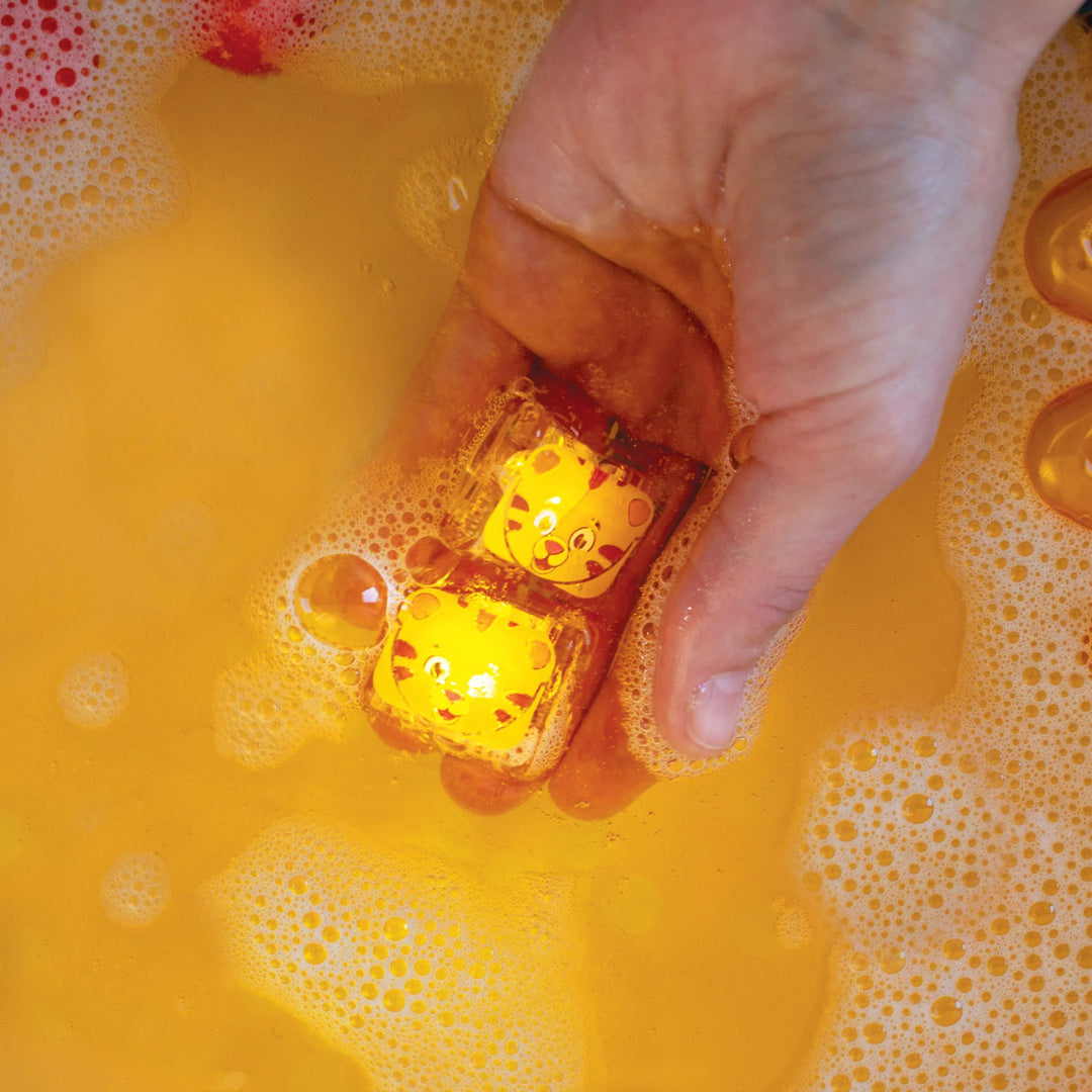 Glo Pals® Water Activated Light-Up Cubes – Daniel Tiger (4 Pack)