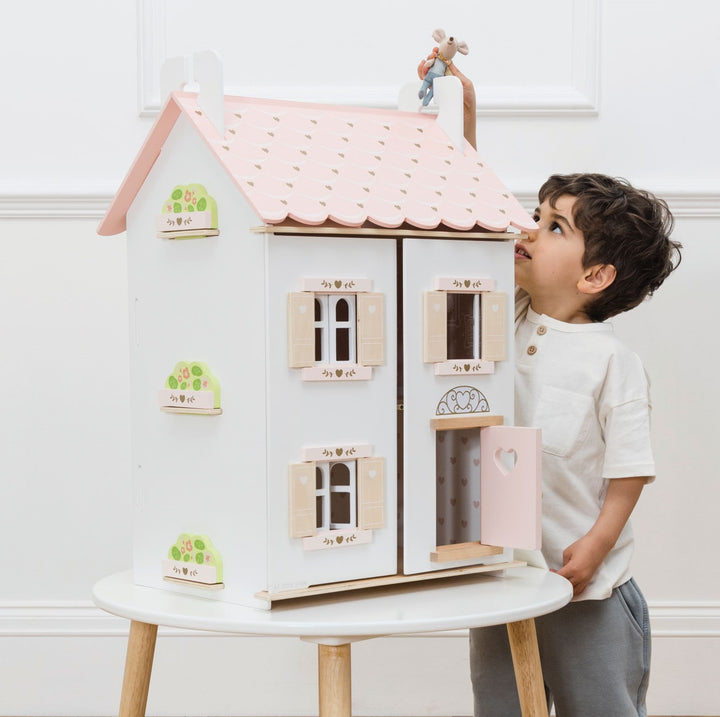 Le Toy Van Wooden Dollhouse – Roseheart House