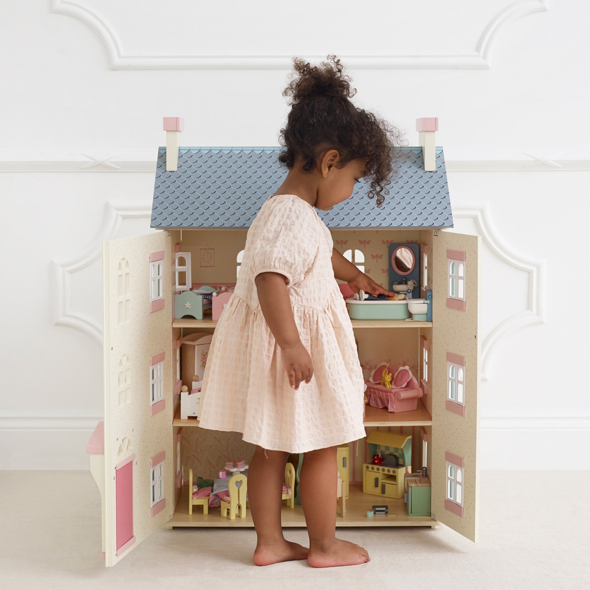 Le Toy Van Wooden Dollhouse – Cherry Tree Hall