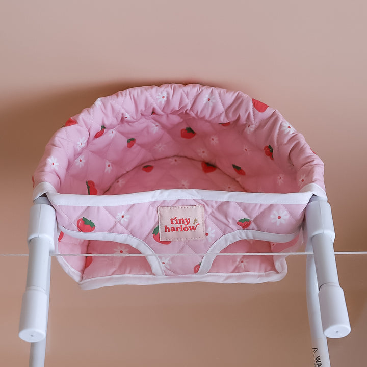 Tiny Harlow Portable Feeding Chair – Strawberry Picnic
