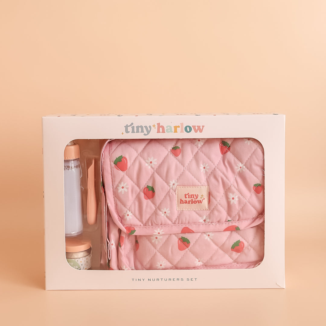 Tiny Harlow Tiny Nurturers Set – Strawberry Picnic