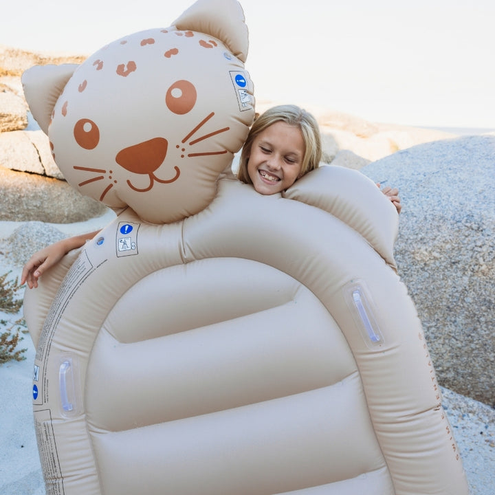Swim Essentials Inflatable Pool Float – Leopard