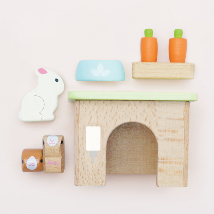 Le Toy Van Wooden Dollhouse Bunny &amp; Guinea Pet Animal Set