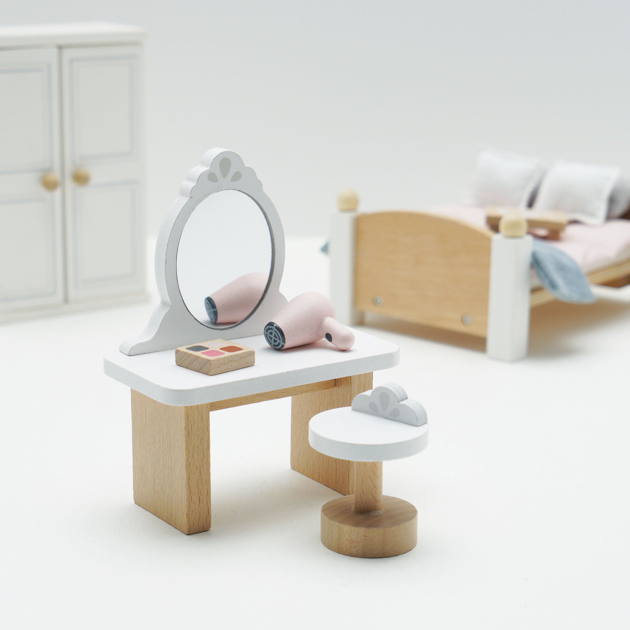 Le Toy Van Wooden Dollhouse Bedroom