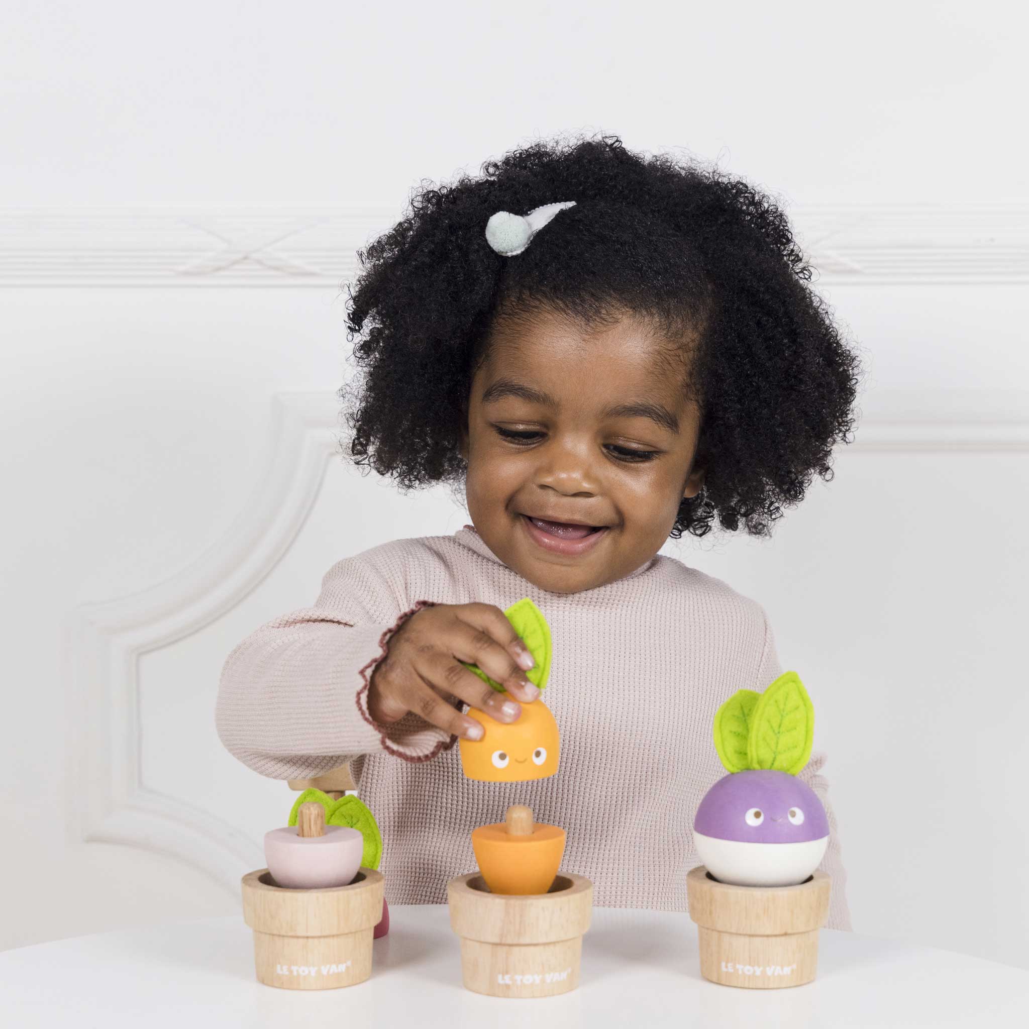 Le Toy Van Wooden Stacking Veggies