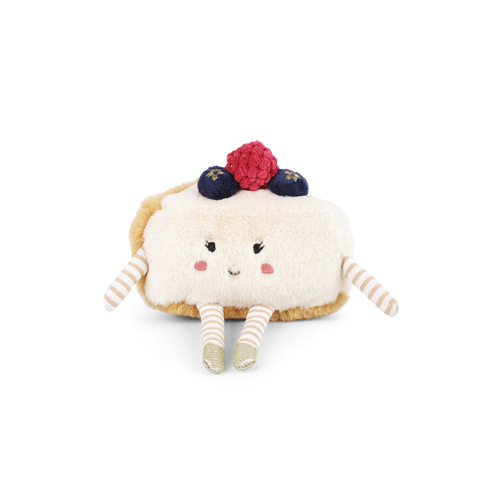 Mon Ami Berry Cheesecake Slice