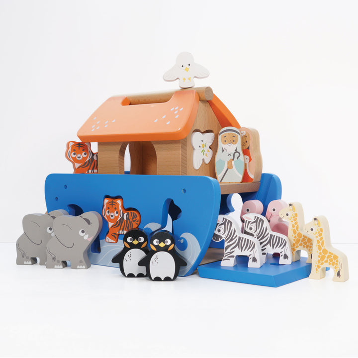 Le Toy Van Noah’s Ark &amp; Animals Shape Sorter