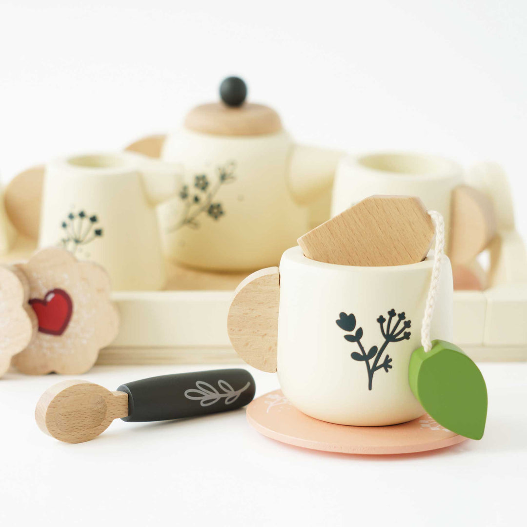 Le Toy Van Wooden Tea Set &amp; Tray