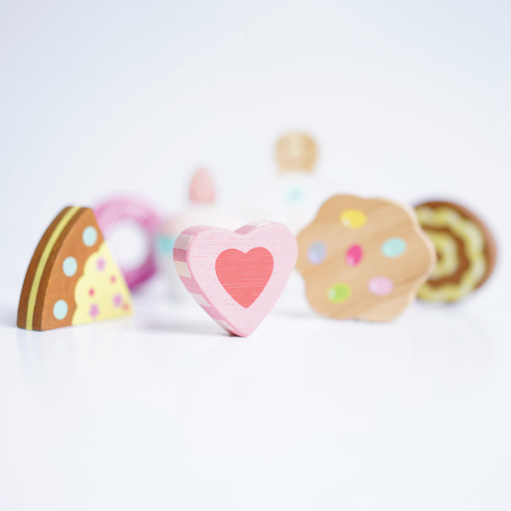 Le Toy Van Three Tier Patisserie Cake Stand