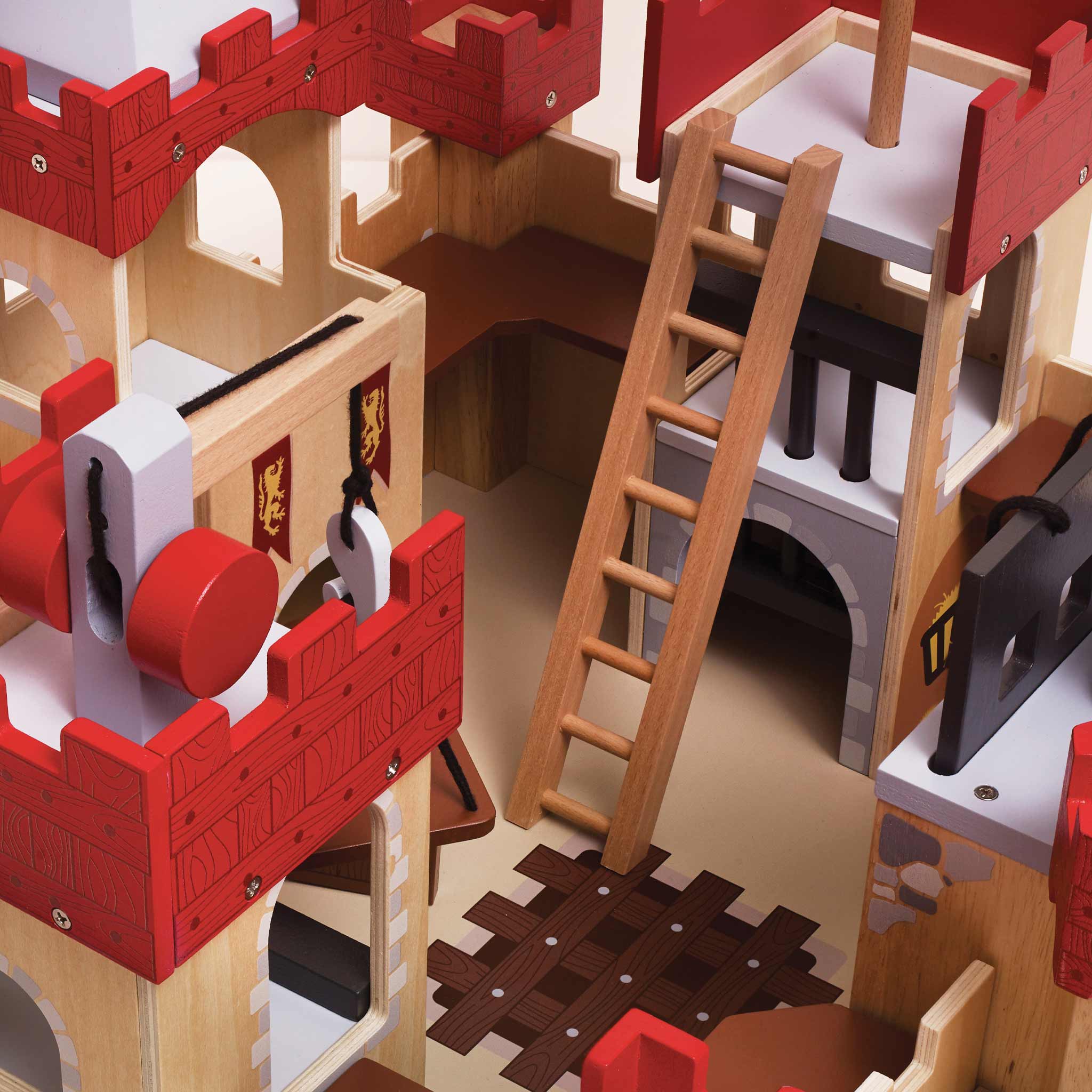 Le Toy Van Lionheart Wooden Castle